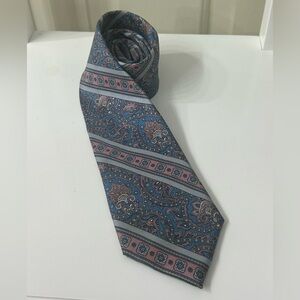 VTG Christian Dior Men’s Silk Tie Blue Pink Paisley Floral Italy Woven USA Made